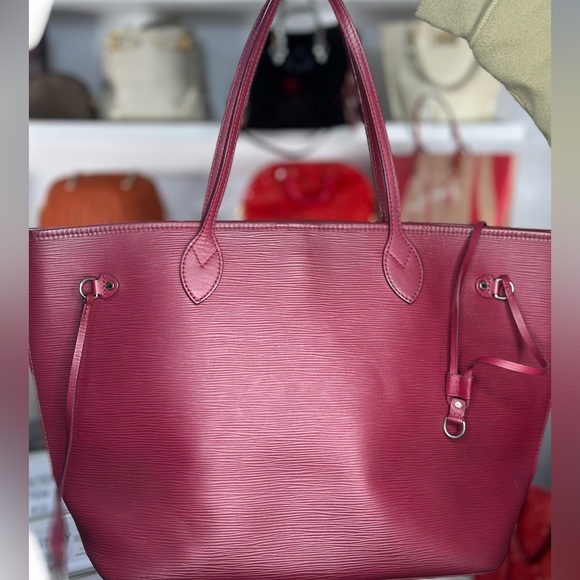 Louis Vuitton Handbags - LV Epi Leather Neverfull